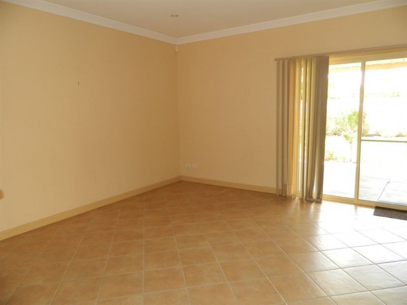 16 Dee Street, Woodville South SA 5011