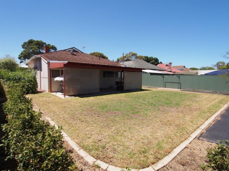 33 Second Avenue, Cheltenham SA 5014