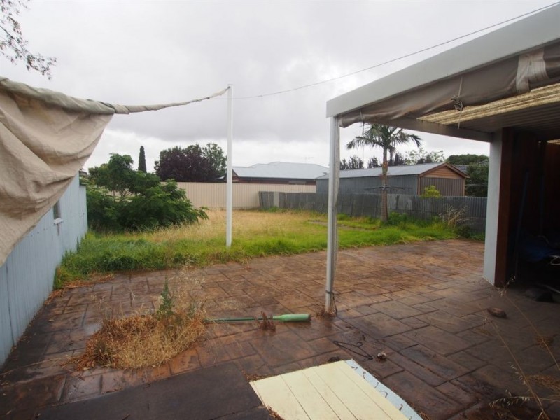 12 Milton Ave, Clearview SA 5085