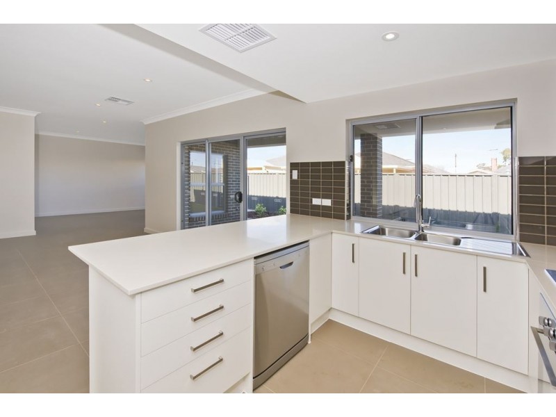 3/52 Honeyton Street, Seaton SA 5023