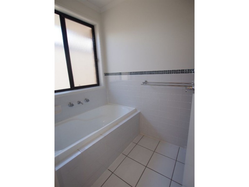 3 Challen Court, Evanston Park SA 5116