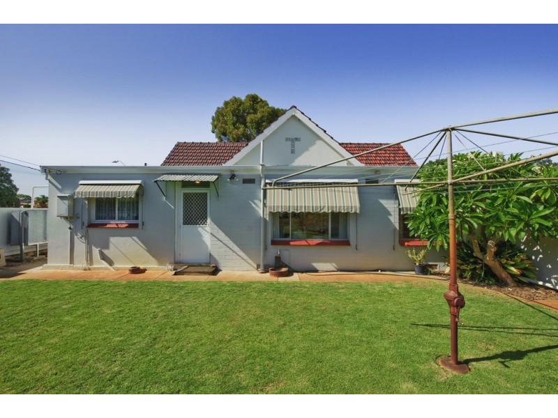 135 Robin Road, Semaphore South SA 5019