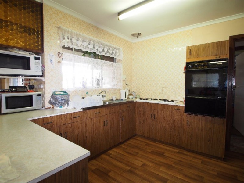 16 Bollen Street, North Haven SA 5018