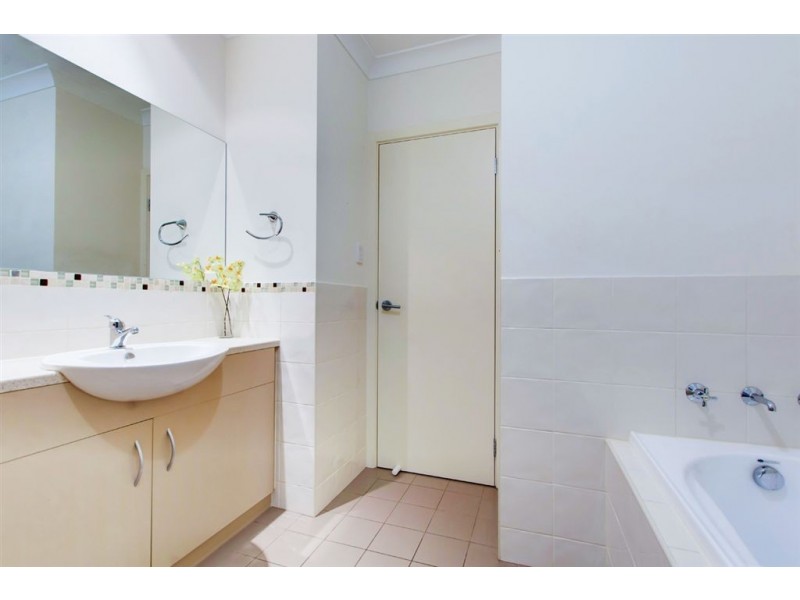 13 Sturt Street, Mansfield Park SA 5012