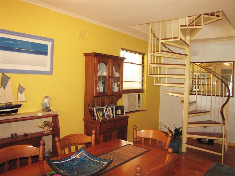 18 Duntroon Crescent, Taperoo SA 5017