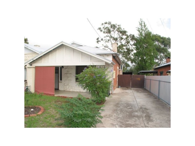 18 Farnham Road, Keswick SA 5035