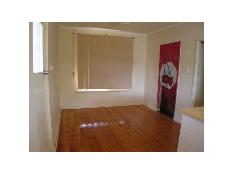 13 Lincoln Avenue, Parafield Gardens SA 5107