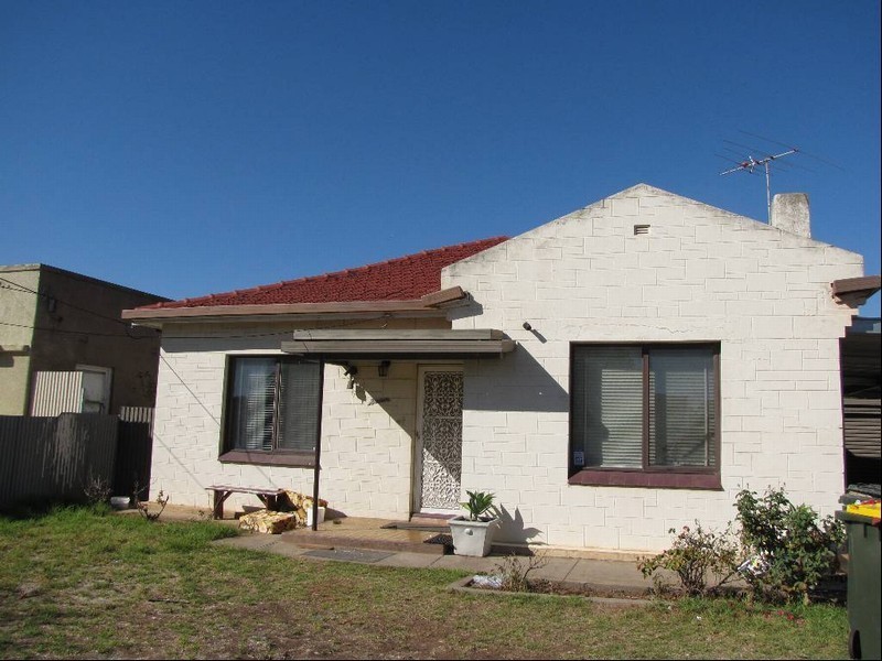 7 Fourth Avenue, Woodville Gardens SA 5012