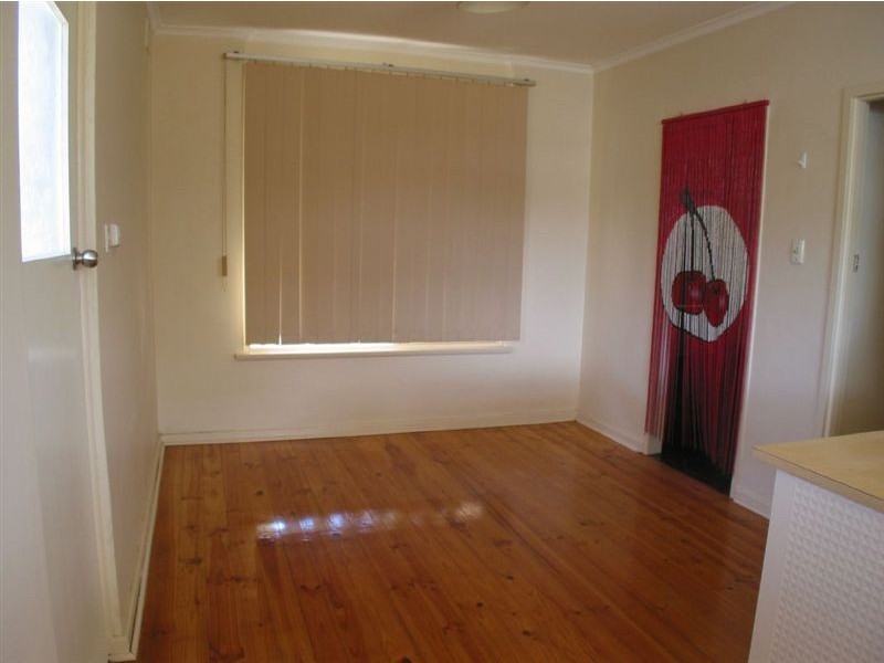 13 Lincoln Avenue, Parafield Gardens SA 5107