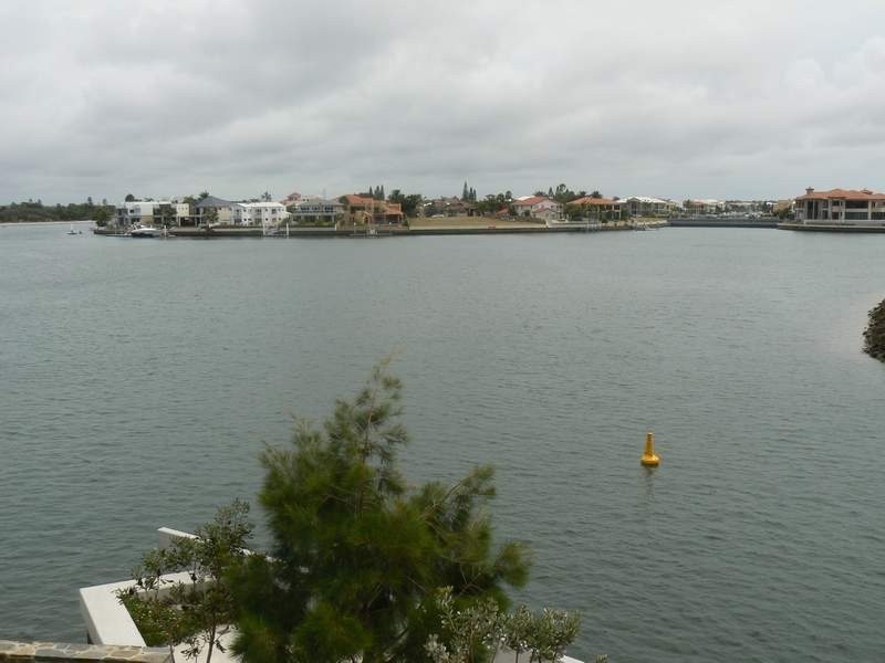2201/1 Ephraim Island Parade, Paradise Point QLD 4216