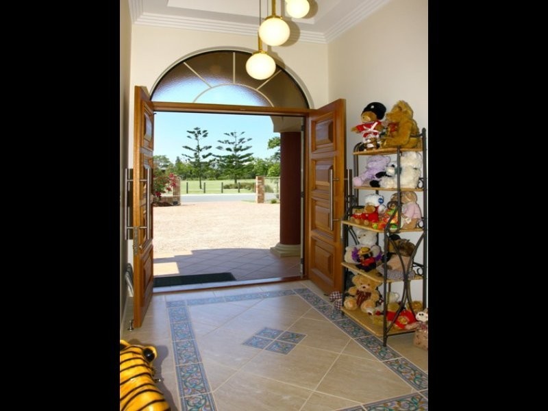 158 Lae Drive, Coombabah QLD 4216