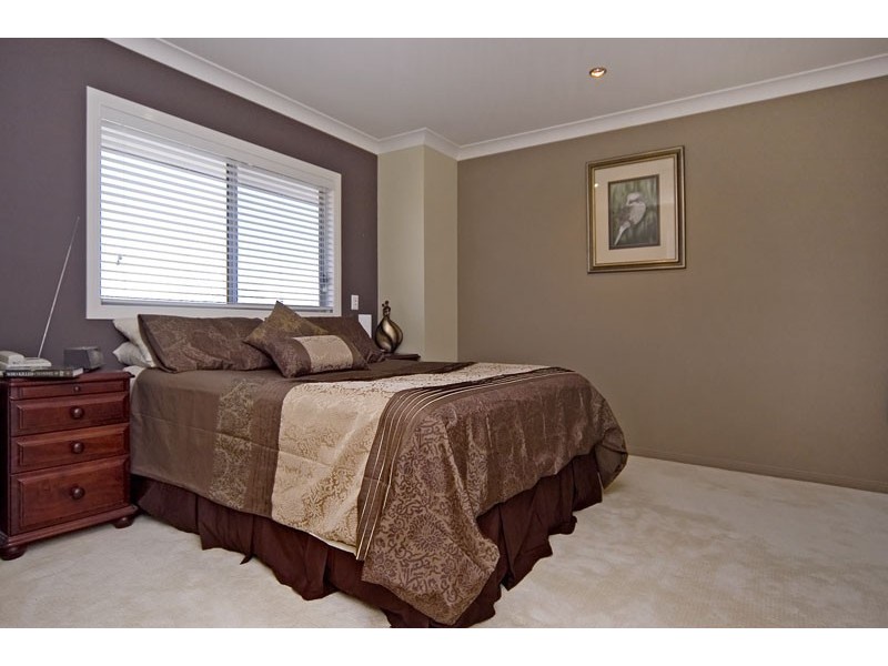 Hope Island QLD 4212