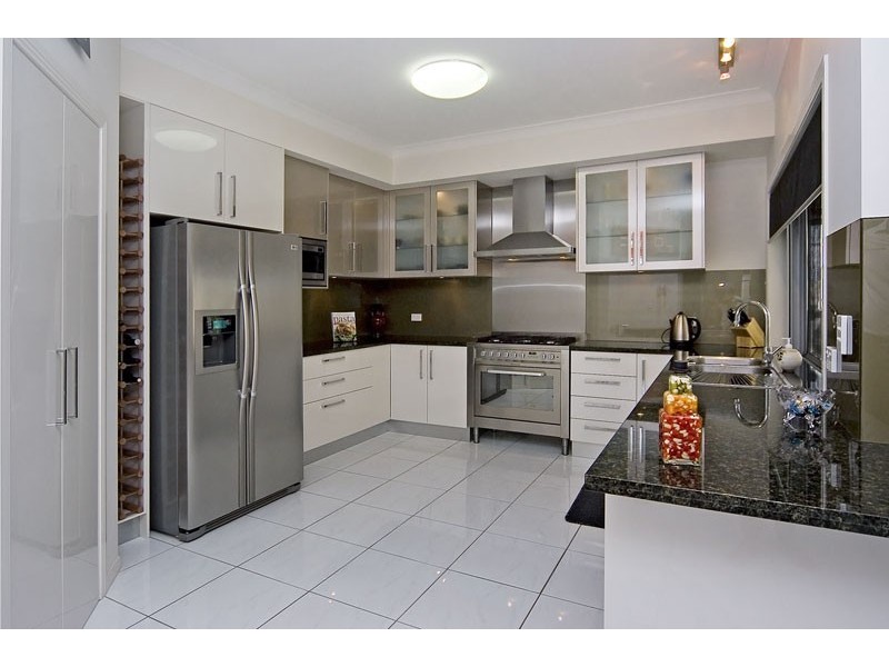 Hope Island QLD 4212