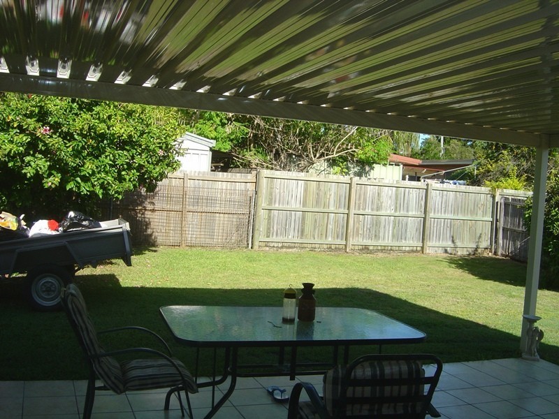 133 Kumbari Avenue, Labrador QLD 4215