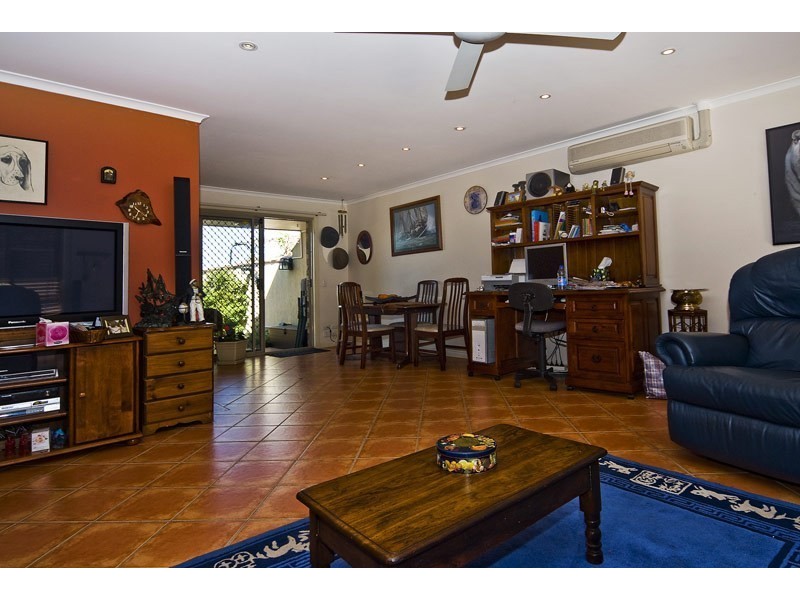 2/28 Marsupial Drive, Coombabah QLD 4216