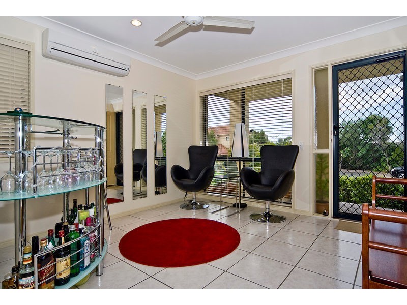 10/1 Hervey Street, Pacific Pines QLD 4211