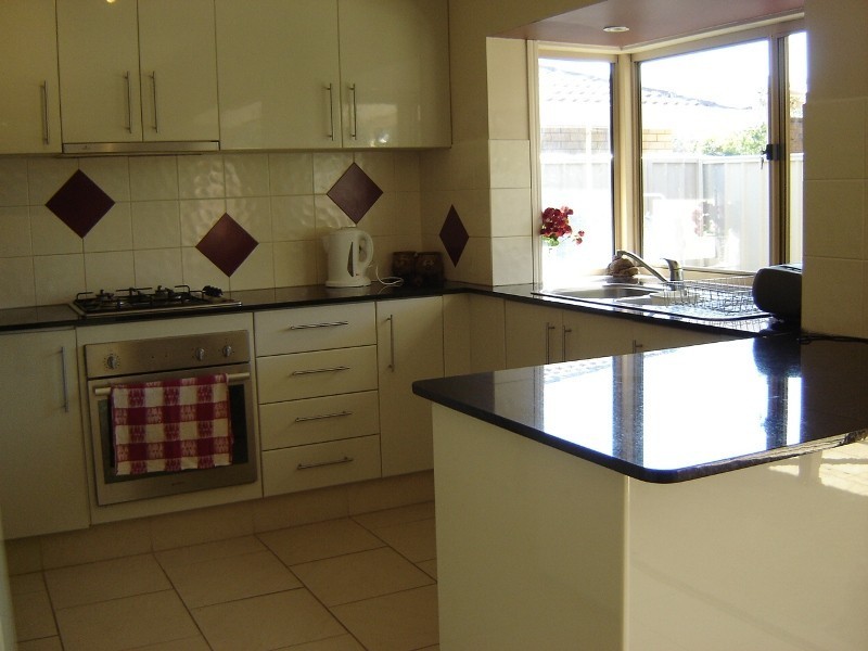 49 Poinsettia Avenue, Hollywell QLD 4216