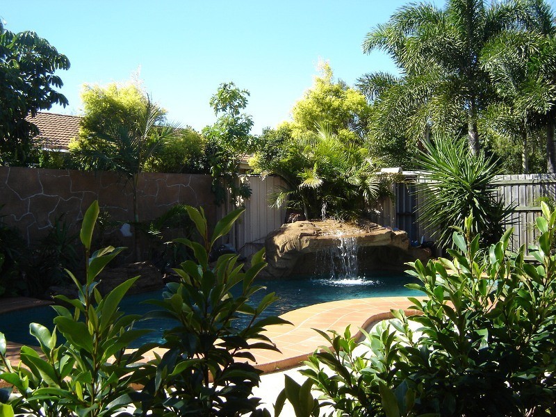 49 Poinsettia Avenue, Hollywell QLD 4216