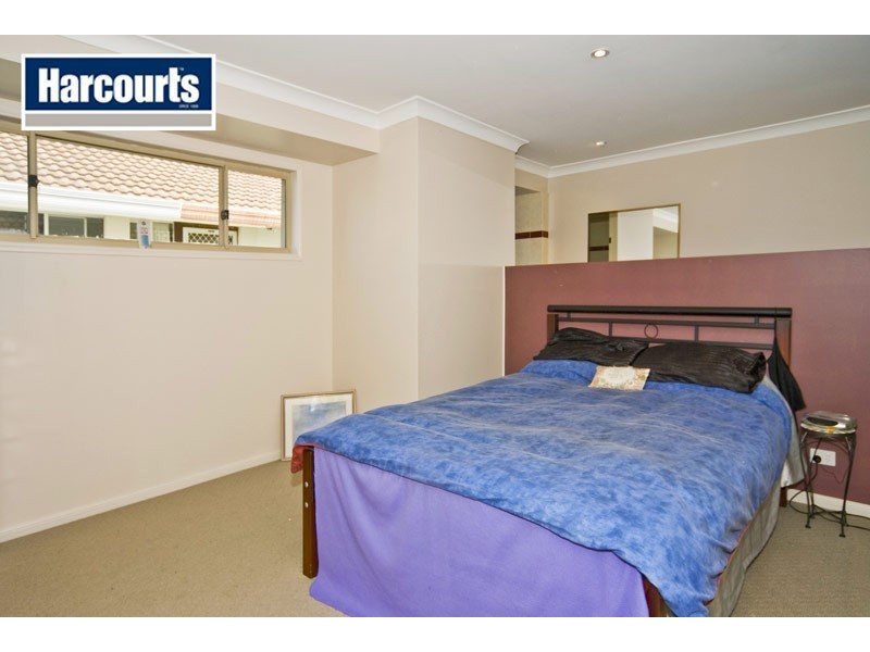 49 Poinsettia Avenue, Hollywell QLD 4216