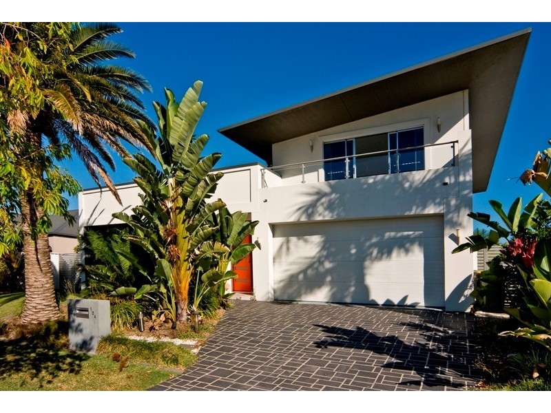 154 Lae Drive, Runaway Bay QLD 4216