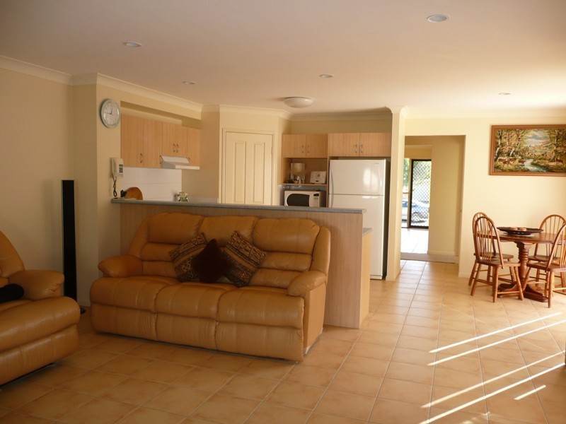 1/32 Abalone Ave, Paradise Point QLD 4216