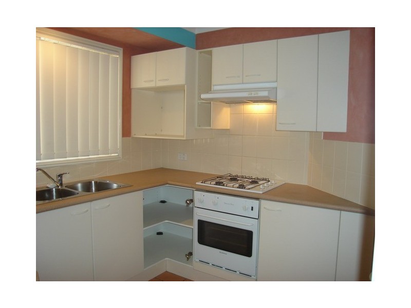 30 Sidney Nolan, Coombabah QLD 4216