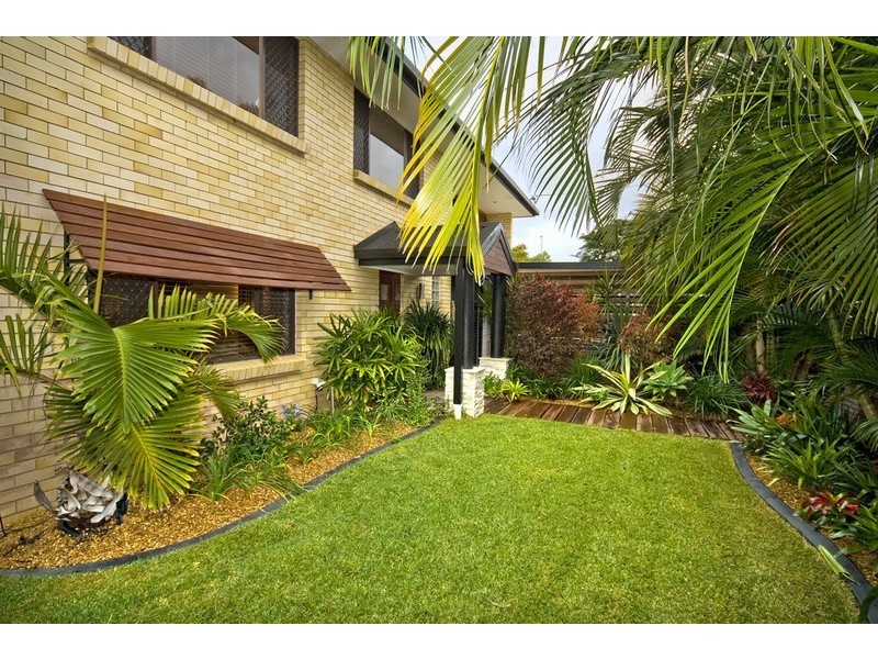 12 Hansford Road, Coombabah QLD 4216