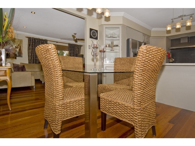 12 Hansford Road, Coombabah QLD 4216