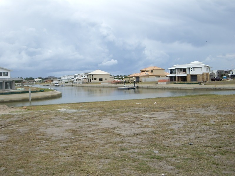 2/64 Compass Drive, Biggera Waters QLD 4216