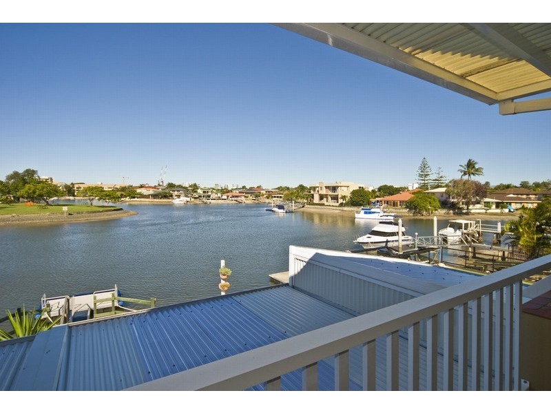2/20 Margaroola Avenue, Biggera Waters QLD 4216