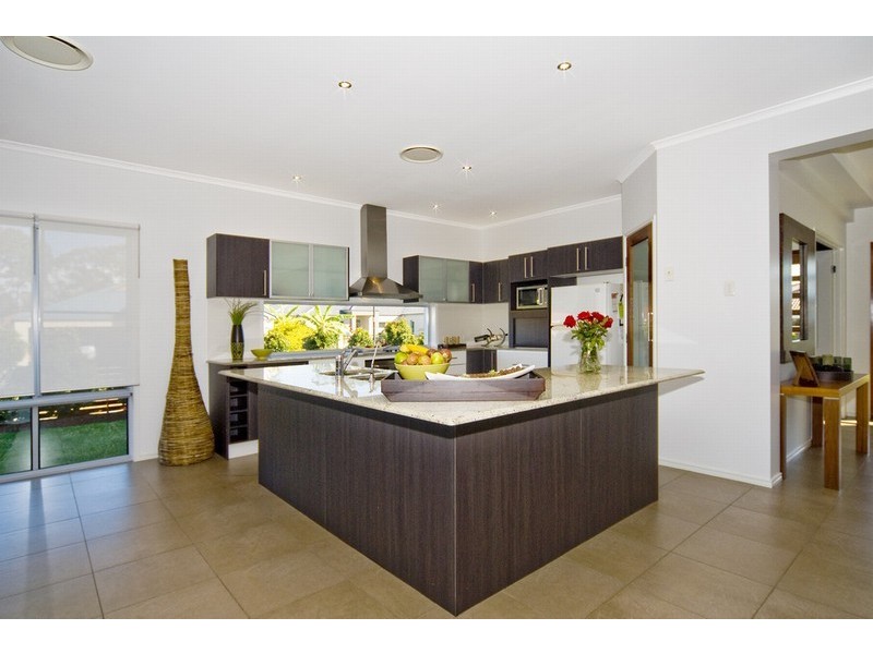 8 Biscay, Runaway Bay QLD 4216