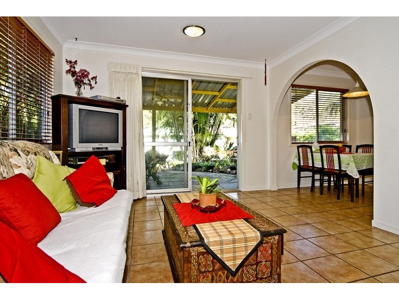 28 Nalkari Street, Coombabah QLD 4216