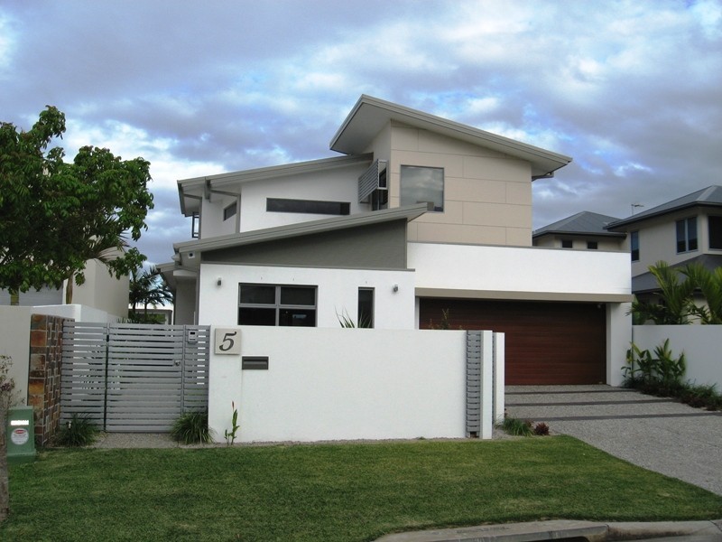 5 Coomera Crt, Helensvale QLD 4212