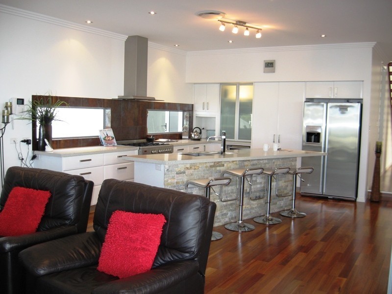 5 Coomera Crt, Helensvale QLD 4212