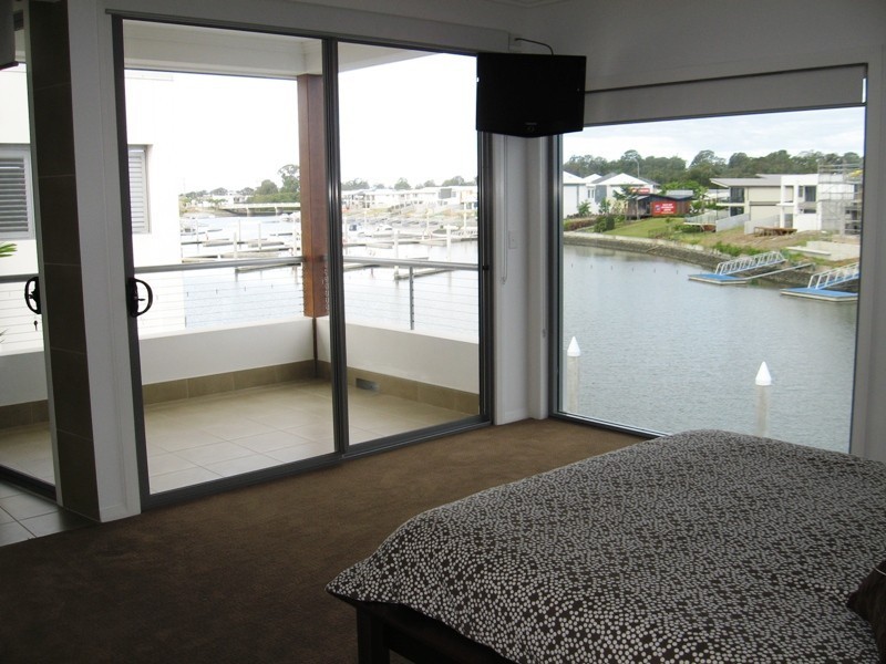 5 Coomera Crt, Helensvale QLD 4212