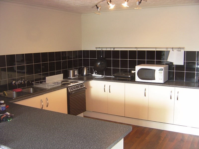 6/14 Brett Ave, Labrador QLD 4215