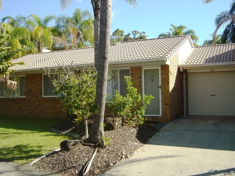 92/33 Edmund Rice Drive, Southport QLD 4215