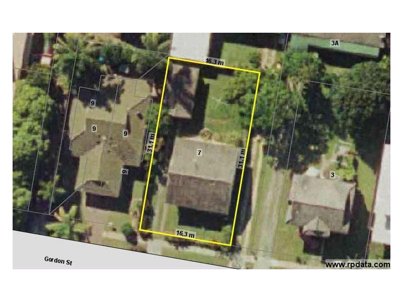 7 Gordon Street, Labrador QLD 4215