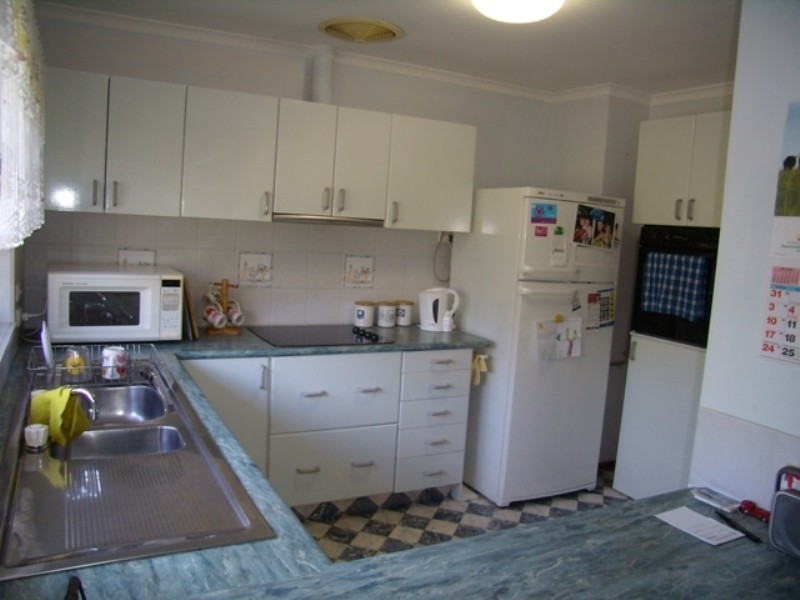 1/1 Brady, Coombabah QLD 4216
