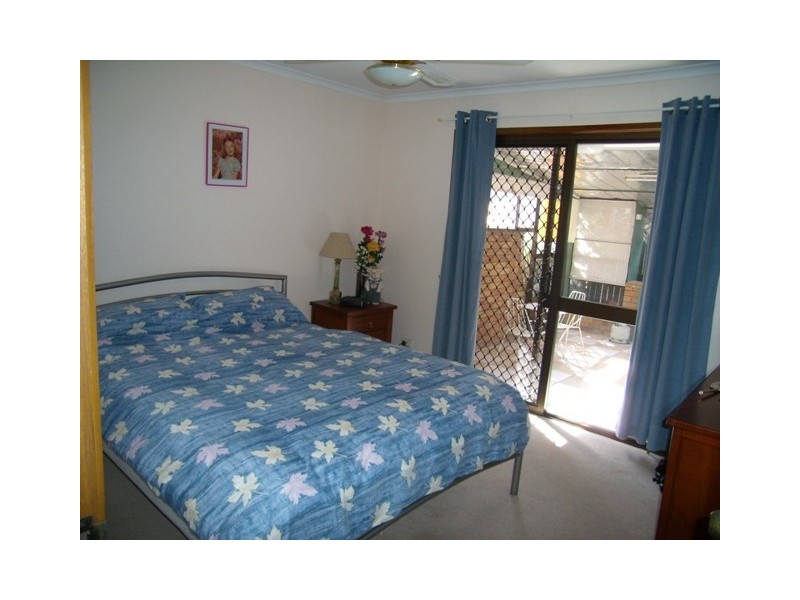 1/1 Brady, Coombabah QLD 4216