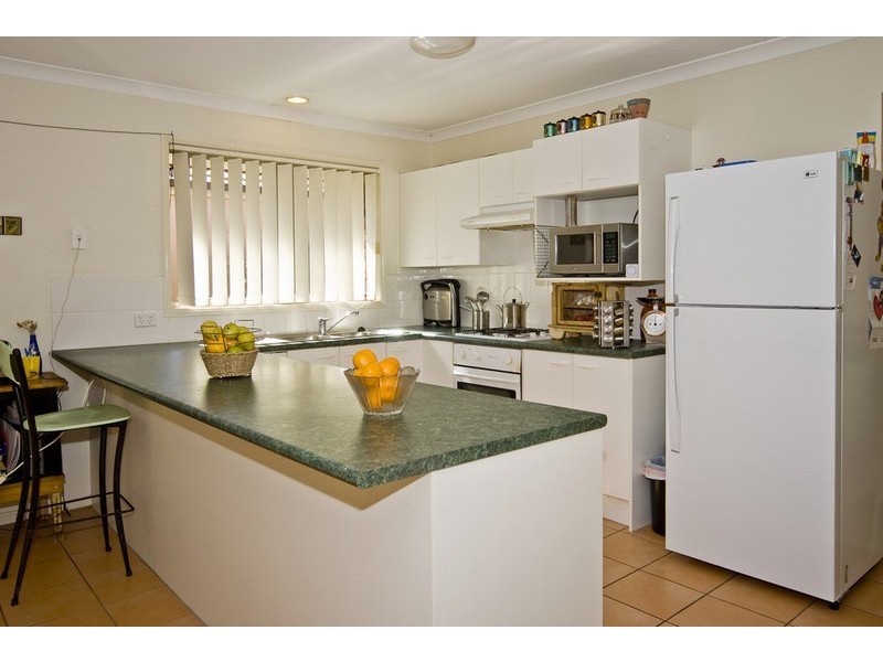 8 Bernini, Coombabah QLD 4216