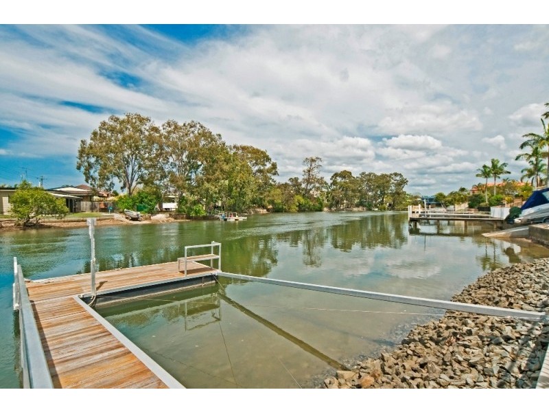 4 Clipper, Biggera Waters QLD 4216
