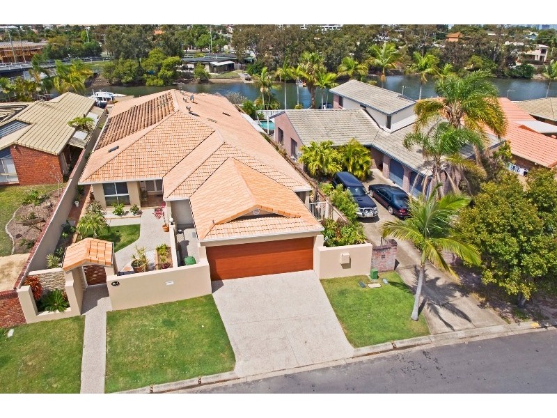 4 Clipper, Biggera Waters QLD 4216