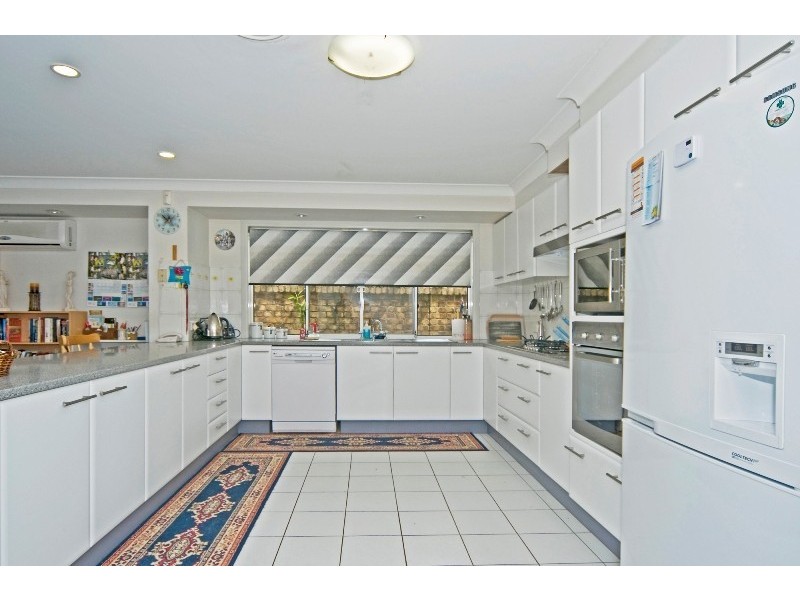 4 Clipper, Biggera Waters QLD 4216