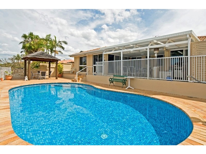 4 Clipper, Biggera Waters QLD 4216