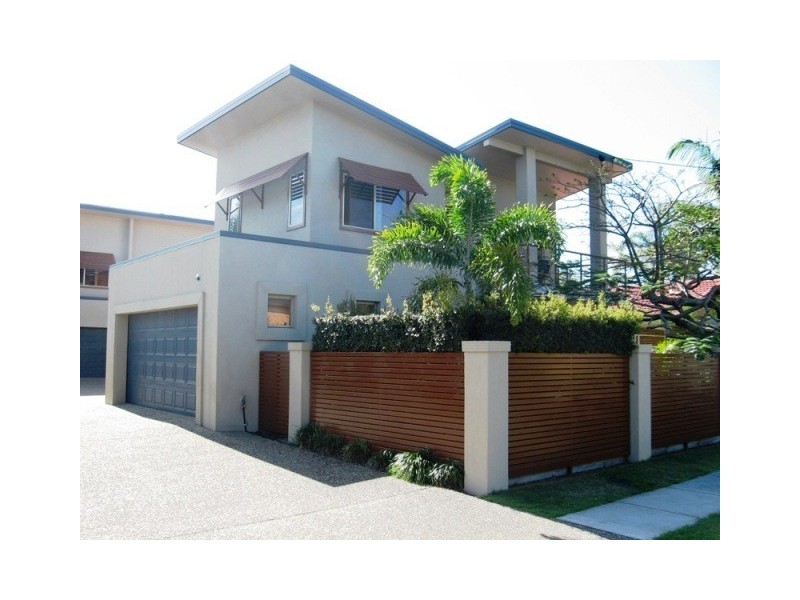 1/162 Muir Street, Labrador QLD 4215