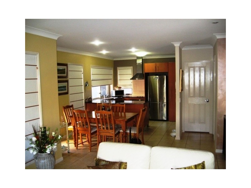 1/162 Muir Street, Labrador QLD 4215