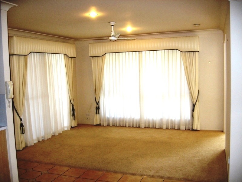 1 Treasure Island Drive, Biggera Waters QLD 4216