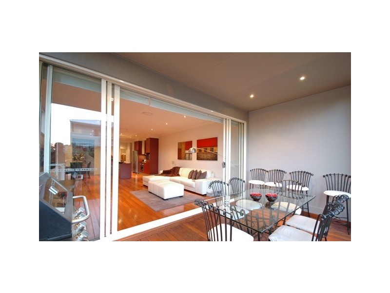 1/17 Oleander Ave, Biggera Waters QLD 4216