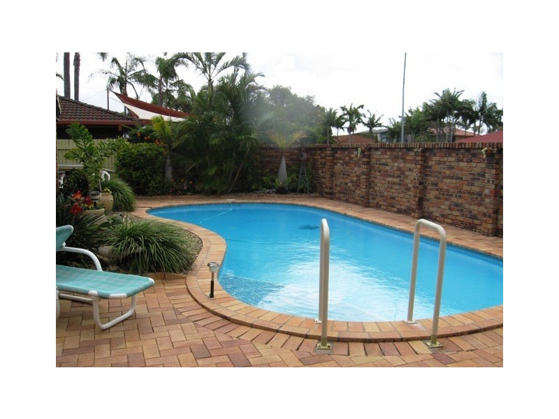 26 Thompson Street, Biggera Waters QLD 4216